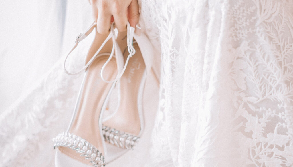 PERSONAL SHOPPING FOR BRIDES